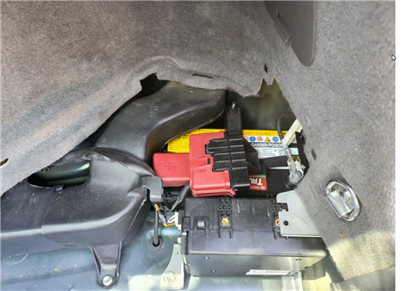 Toyota Prius Positive Battery Terminal Assembly – G2 82141-47040
